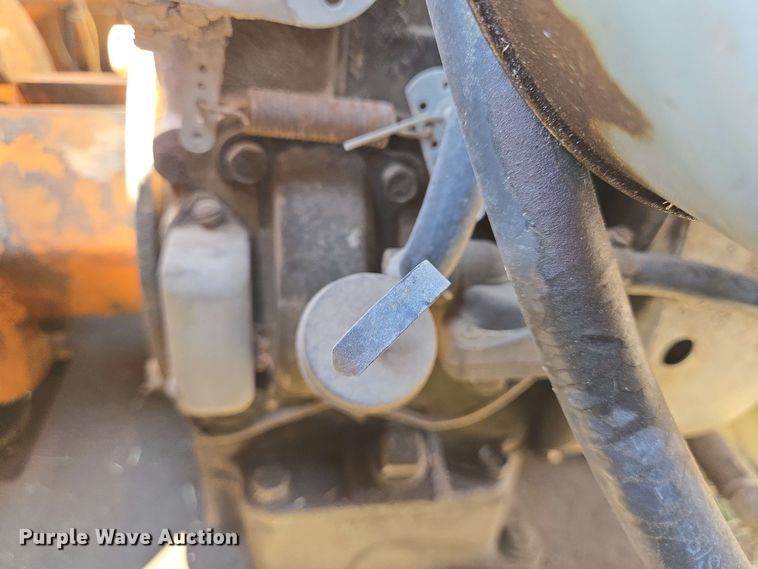 image for item DT4882 Case W-110 double drum roller