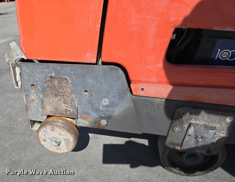 image for item DT6851 2016 Husqvarna FS7000D concrete saw