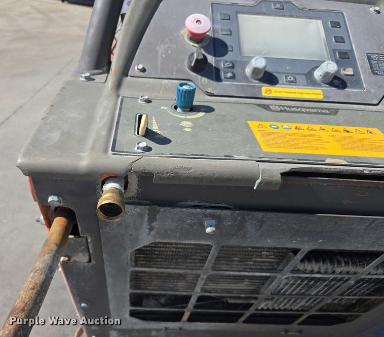 image for item DT6851 2016 Husqvarna FS7000D concrete saw