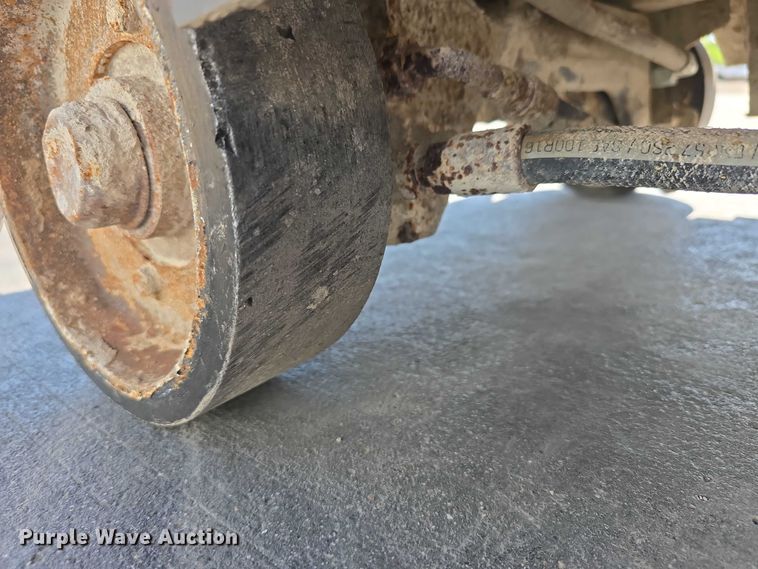 image for item DT6851 2016 Husqvarna FS7000D concrete saw