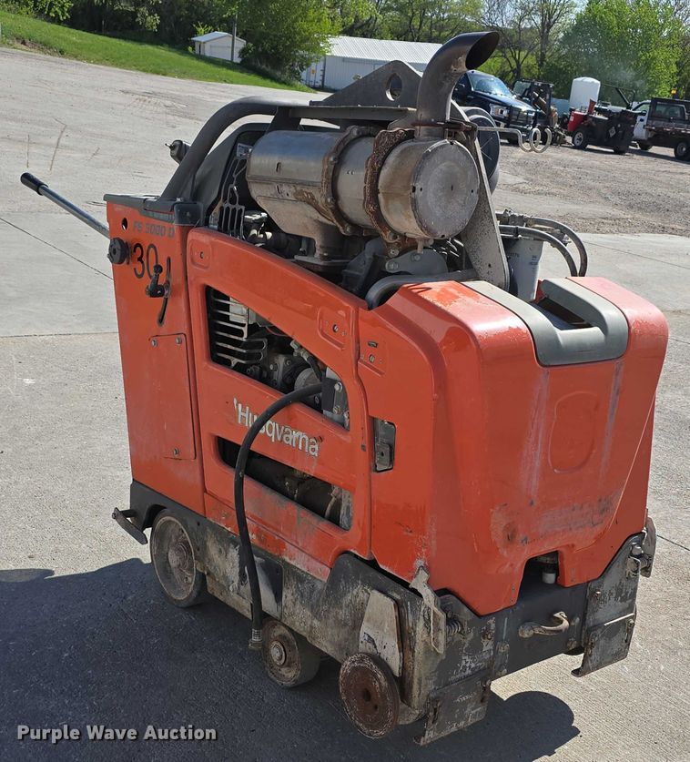 image for item DT6852 2016 Husqvarna FS5000D concrete saw