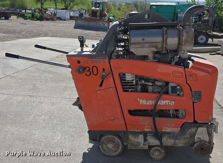 image for item DT6852 2016 Husqvarna FS5000D concrete saw