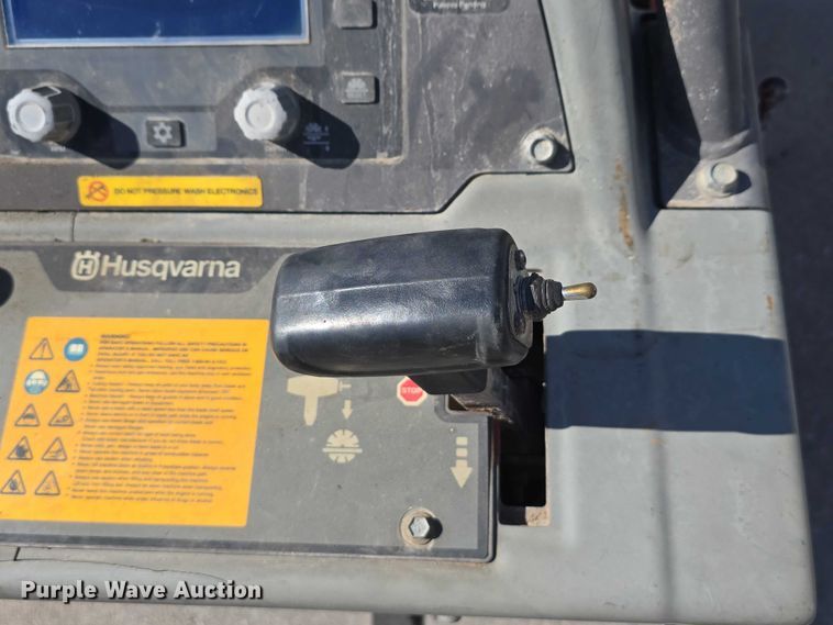 image for item DT6852 2016 Husqvarna FS5000D concrete saw