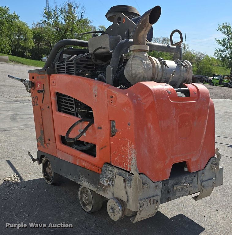 image for item DT6853 2019 Husqvarna FS7000D concrete saw