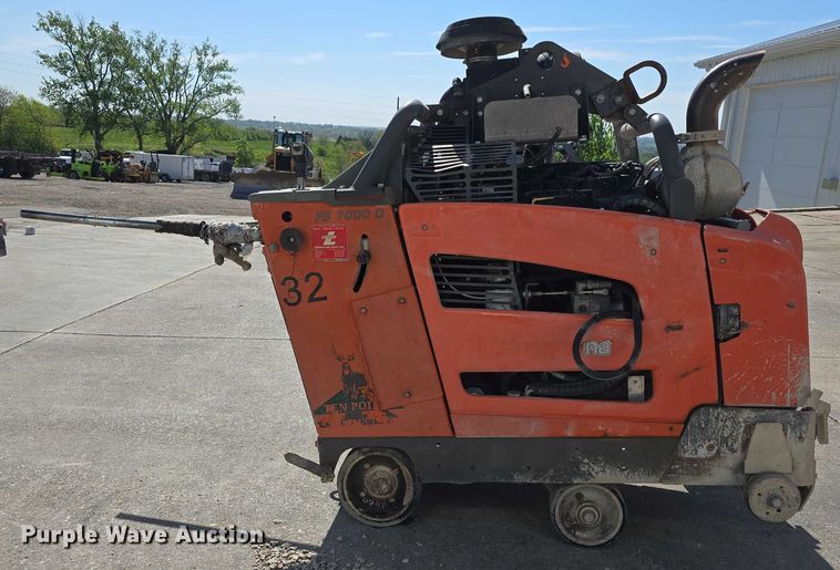 image for item DT6853 2019 Husqvarna FS7000D concrete saw