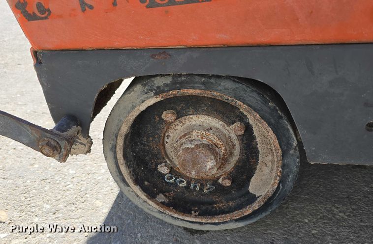 image for item DT6853 2019 Husqvarna FS7000D concrete saw