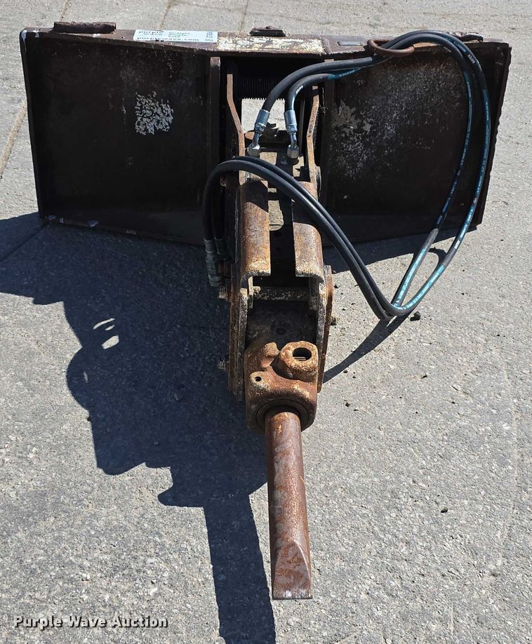 image for item DT6854 Huskie HH 500-2 skid steer breaker