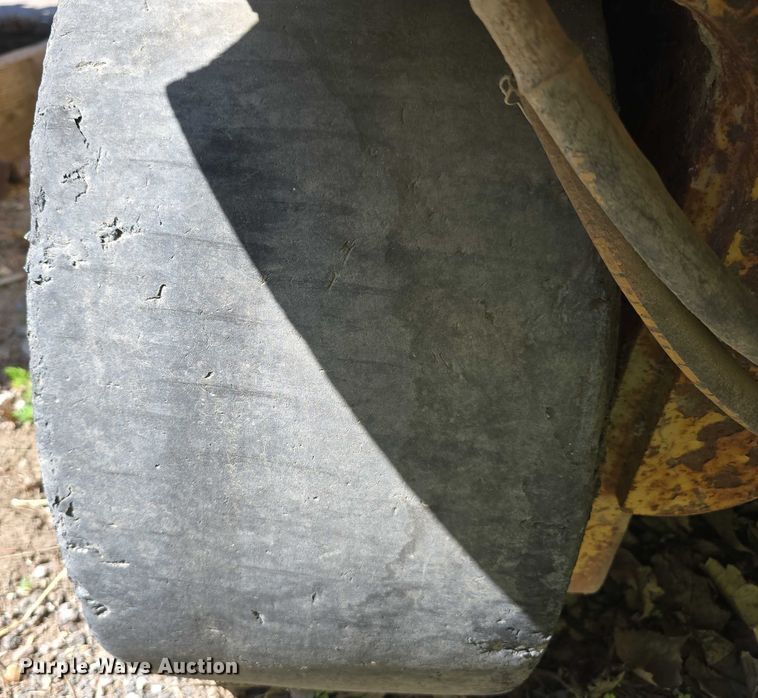 image for item DT6855 (2) Caterpillar PR-105 cold planers