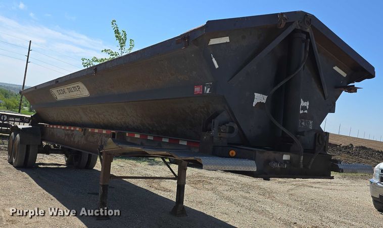 image for item DT6856 1997 Circle R Inc. 34HSD side dump trailer