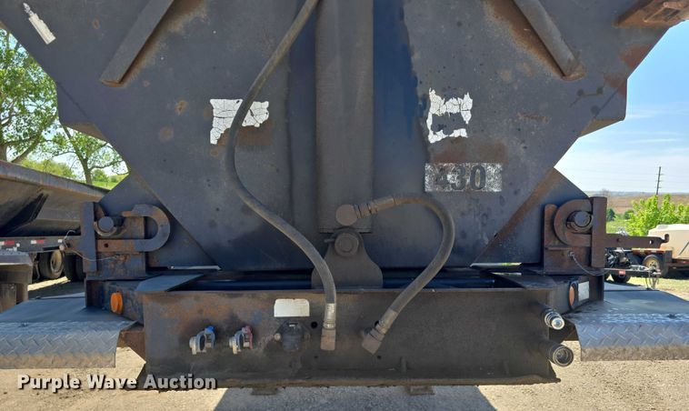 image for item DT6856 1997 Circle R Inc. 34HSD side dump trailer