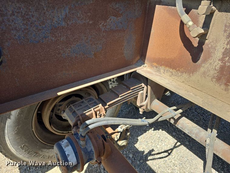 image for item DT6856 1997 Circle R Inc. 34HSD side dump trailer