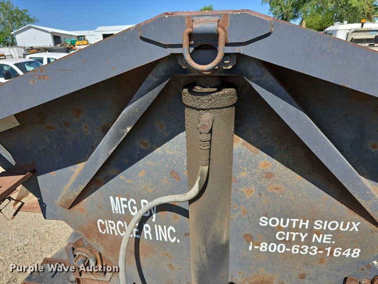 image for item DT6856 1997 Circle R Inc. 34HSD side dump trailer