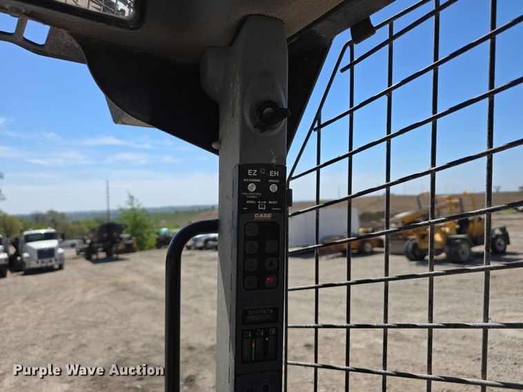 image for item DT6857 2018 Case SR240 skid steer loader