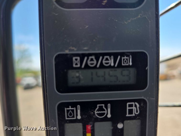 image for item DT6857 2018 Case SR240 skid steer loader