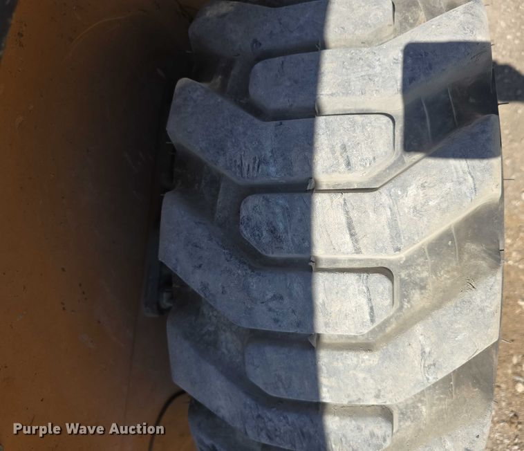 image for item DT6857 2018 Case SR240 skid steer loader