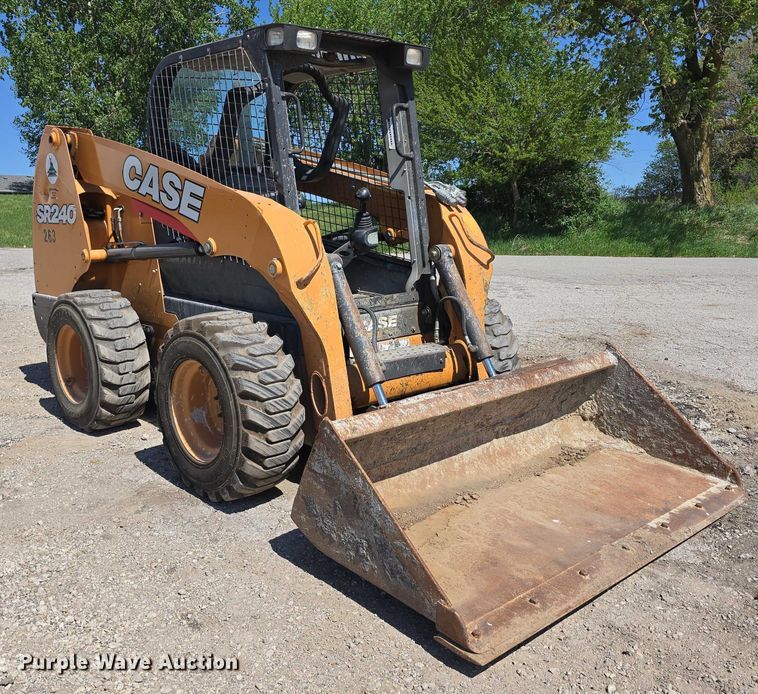 image for item DT6858 2018 Case SR240 skid steer loader