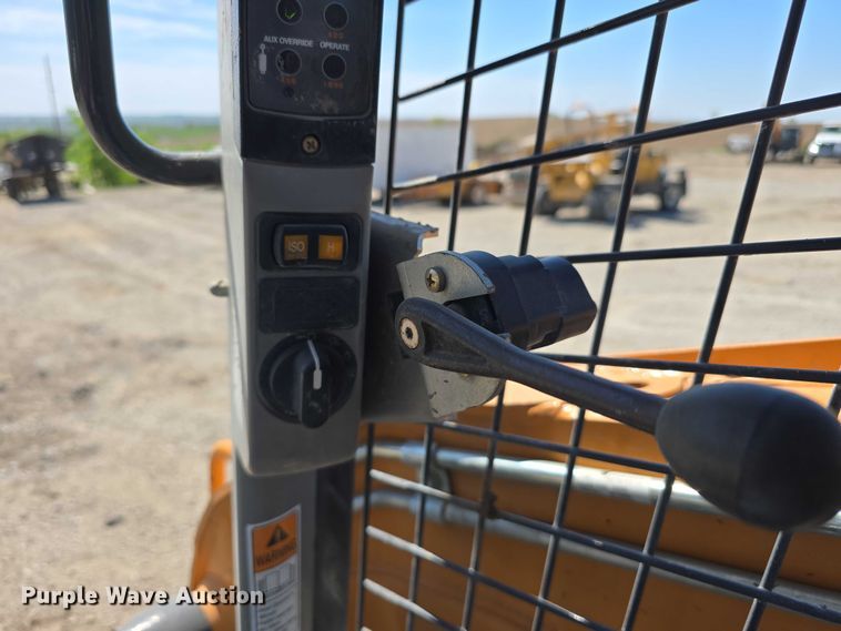 image for item DT6858 2018 Case SR240 skid steer loader