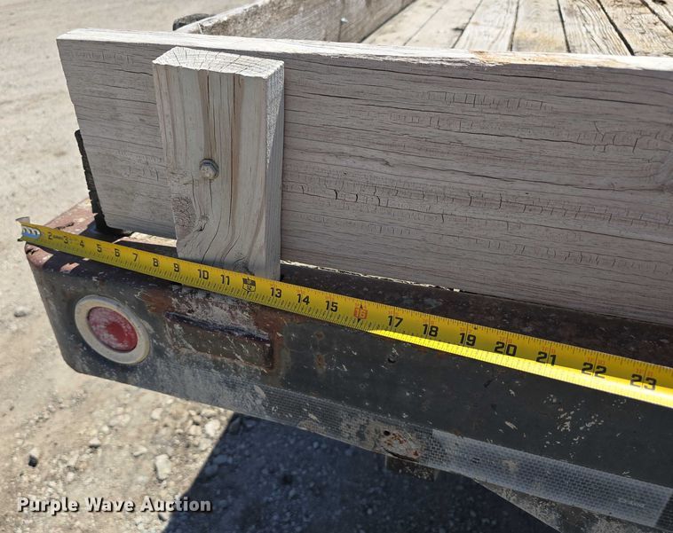 image for item DT6859 2005 Chevrolet Silverado 3500 dump flatbed pickup truck