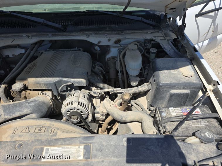 image for item DT6859 2005 Chevrolet Silverado 3500 dump flatbed pickup truck