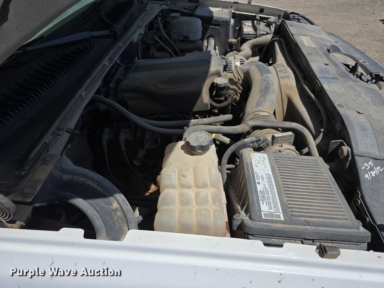 image for item DT6859 2005 Chevrolet Silverado 3500 dump flatbed pickup truck