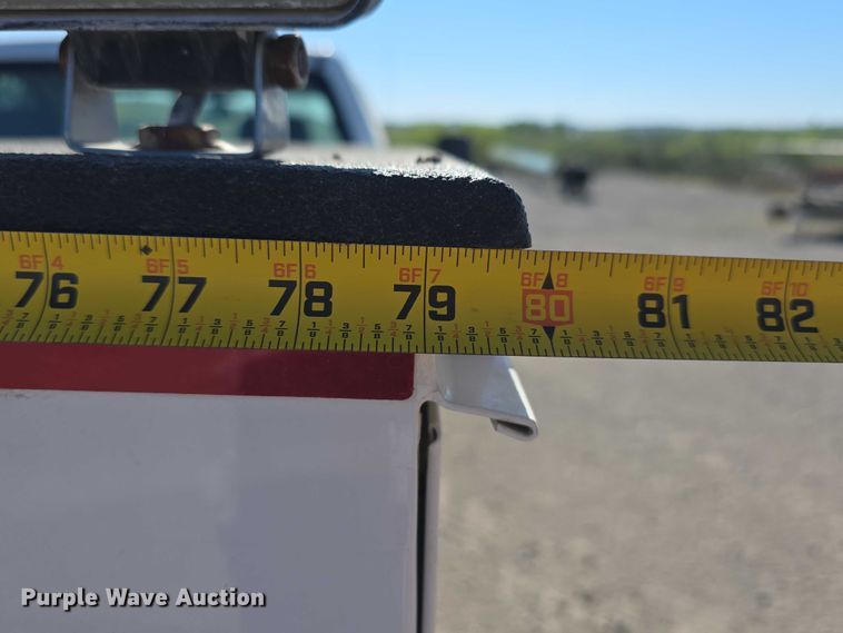 image for item DT6865 2015 Chevrolet Silverado 3500HD  utility bed pickup truck