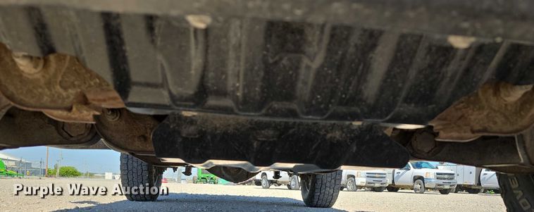 image for item DT6865 2015 Chevrolet Silverado 3500HD  utility bed pickup truck