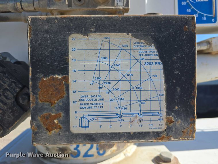 image for item DT6866 2008 Chevrolet Silverado 3500HD utility bed pickup truck