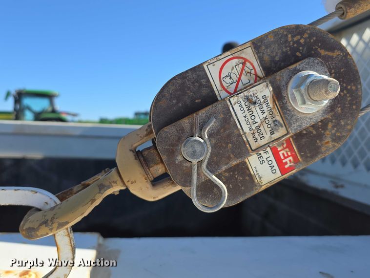 image for item DT6866 2008 Chevrolet Silverado 3500HD utility bed pickup truck