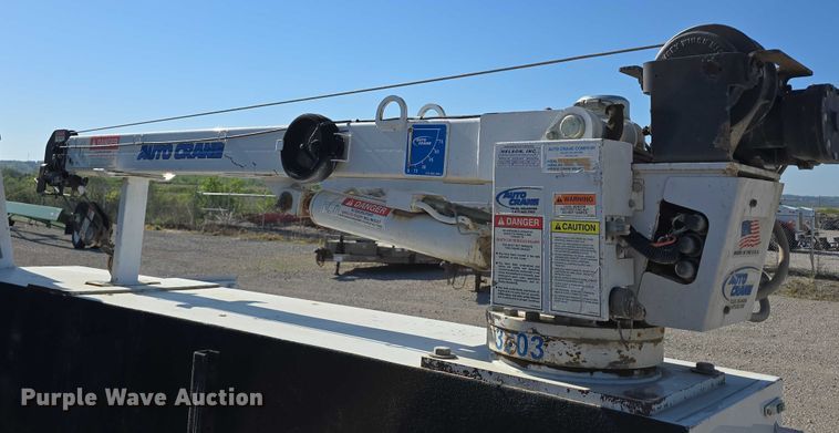 image for item DT6866 2008 Chevrolet Silverado 3500HD utility bed pickup truck