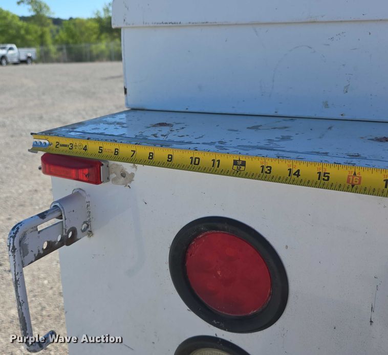 image for item DT6866 2008 Chevrolet Silverado 3500HD utility bed pickup truck