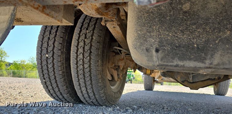 image for item DT6866 2008 Chevrolet Silverado 3500HD utility bed pickup truck