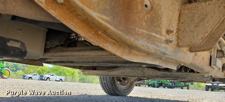 image for item DT6866 2008 Chevrolet Silverado 3500HD utility bed pickup truck