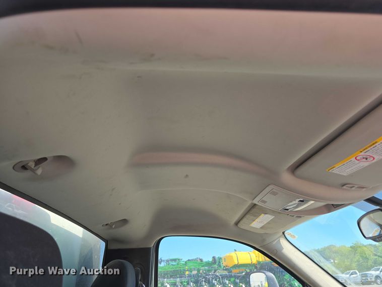 image for item DT6866 2008 Chevrolet Silverado 3500HD utility bed pickup truck