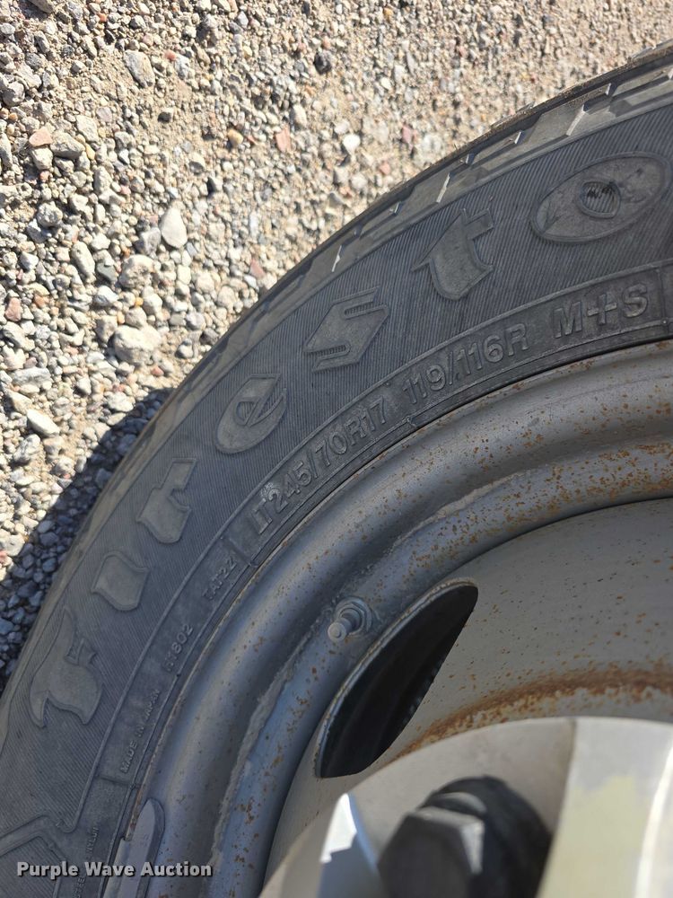 image for item DT6866 2008 Chevrolet Silverado 3500HD utility bed pickup truck