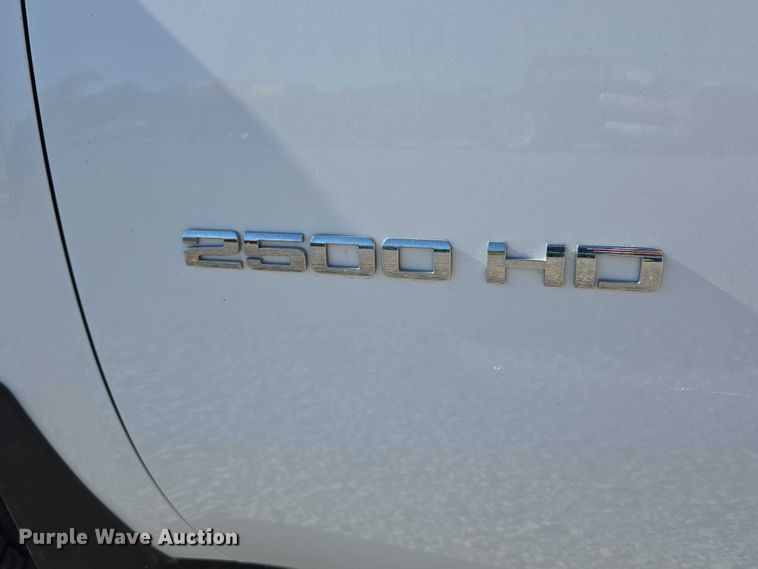 image for item DT6867 2012 Chevrolet Silverado 2500HD utility bed pickup truck