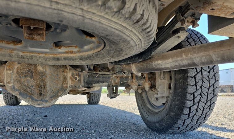 image for item DT6867 2012 Chevrolet Silverado 2500HD utility bed pickup truck