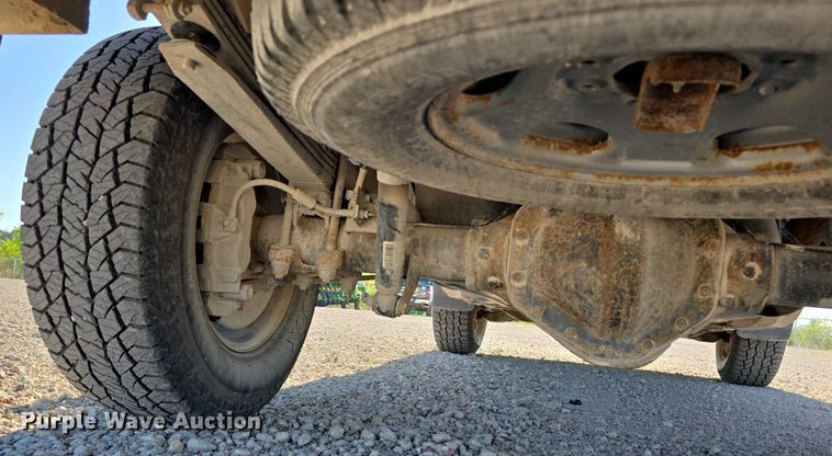 image for item DT6867 2012 Chevrolet Silverado 2500HD utility bed pickup truck