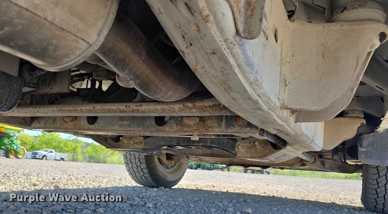 image for item DT6867 2012 Chevrolet Silverado 2500HD utility bed pickup truck