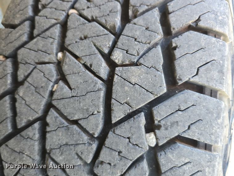 image for item DT6867 2012 Chevrolet Silverado 2500HD utility bed pickup truck