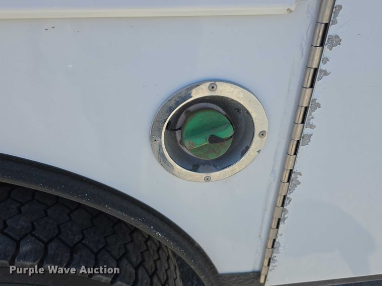 image for item DT6869 2015 Dodge  Ram 5500 utility / service truck