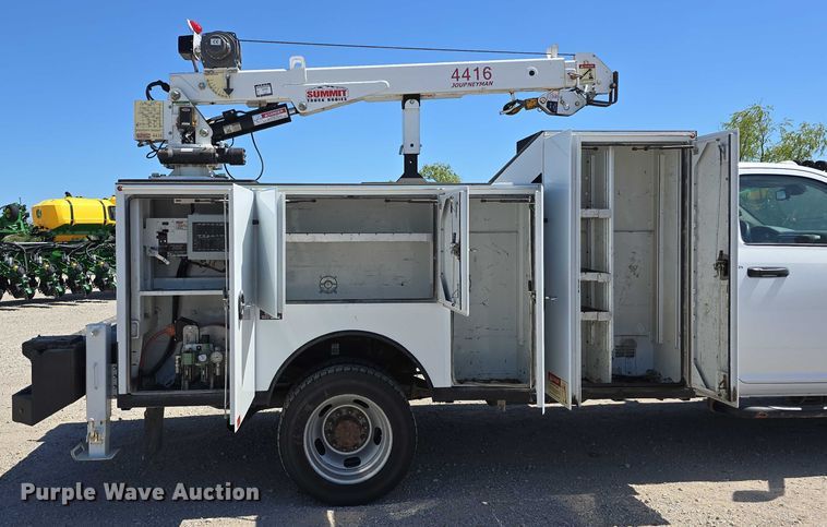 image for item DT6869 2015 Dodge  Ram 5500 utility / service truck