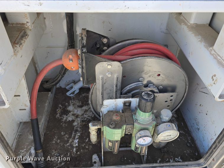 image for item DT6869 2015 Dodge  Ram 5500 utility / service truck