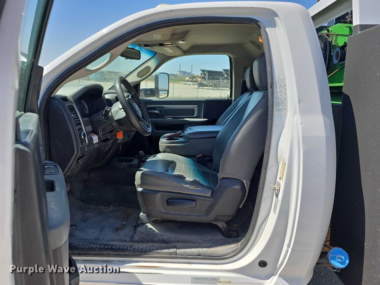 image for item DT6869 2015 Dodge  Ram 5500 utility / service truck