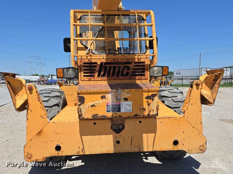 image for item DT6873 1999 Broderson RT-300-2B crane