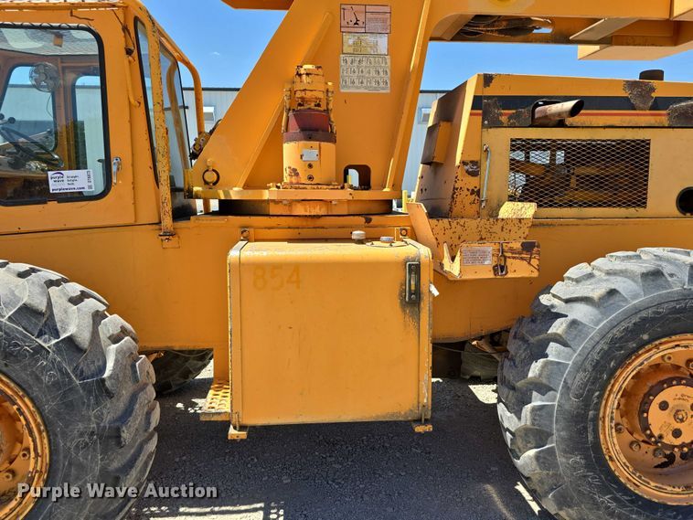 image for item DT6873 1999 Broderson RT-300-2B crane