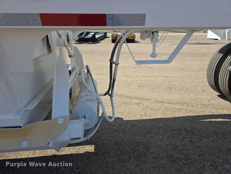 image for item DT6880 2012 Manac LBD40 bottom dump trailer