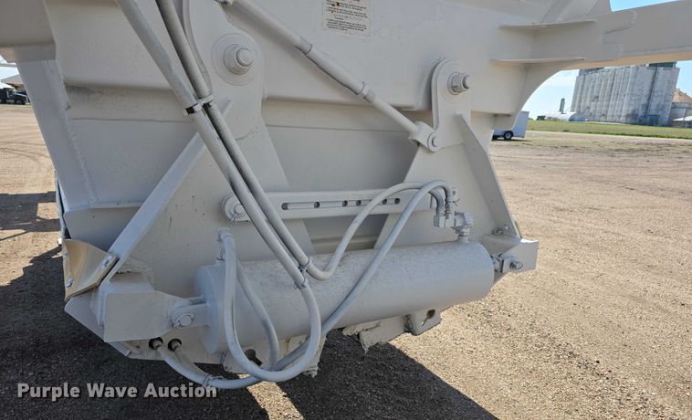 image for item DT6880 2012 Manac LBD40 bottom dump trailer