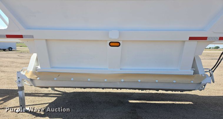 image for item DT6880 2012 Manac LBD40 bottom dump trailer