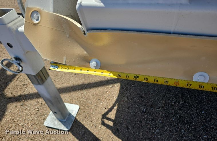 image for item DT6880 2012 Manac LBD40 bottom dump trailer