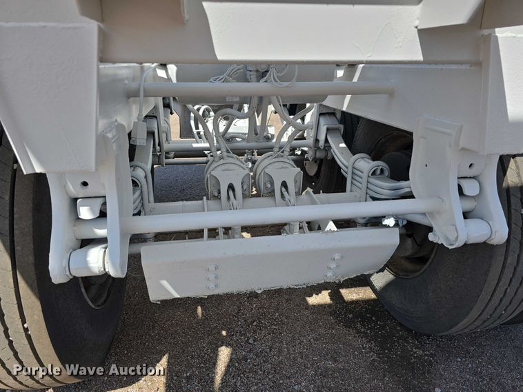 image for item DT6880 2012 Manac LBD40 bottom dump trailer